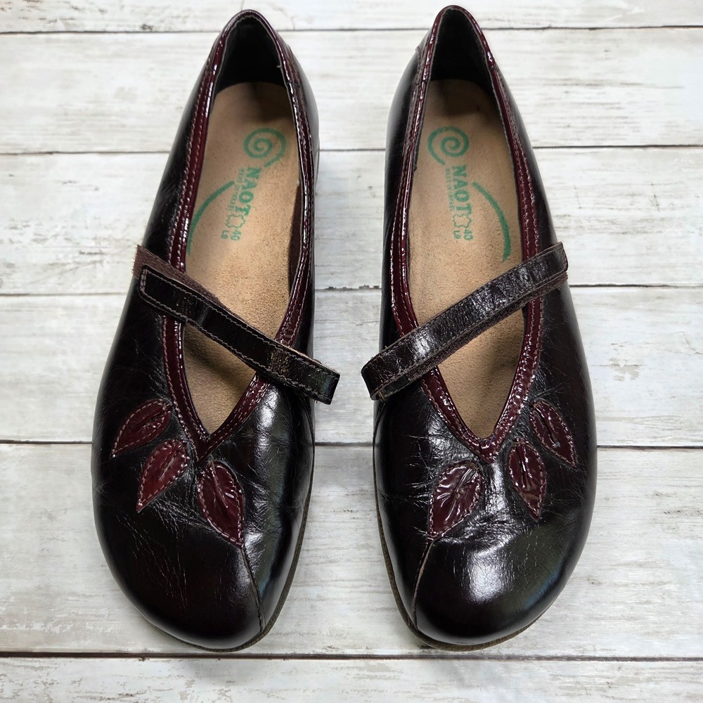Naot Nau Mai Mary Jane Flats Leaf Applique Women 40 Burgundy Leather Patent Trim